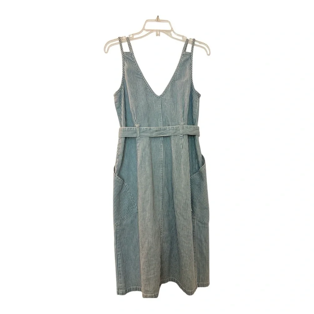 OAT dress, jumper style, spaghetti straps , belted, sheath cut. M, denim stripe - Picture 2 of 9